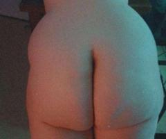 Femme ronde qui cam