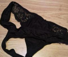 Branle sur lingerie de copine
