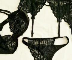 Pour fetichistes de lingerie portée