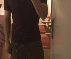 Homme recherche masseuse coquine ou  suceuse pour préliminaire