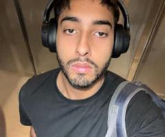 Jeune Homme cherche à s’amuser
