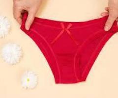 Recherche string, culotte ou collant d'une jeune femme