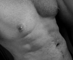 Belle homme sportif pour femme ou couple du 49 79 85 55