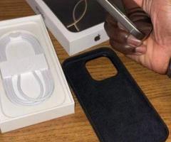 Iphone 15 Pro max tout d'origine