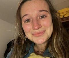 Jeune femme  disponible pour tout plaisir
