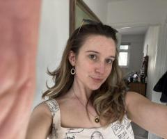 Jeune femme  disponible pour tout plaisir - 2