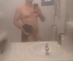 Jeune homme pour femme