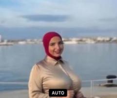 Bel homme caucasien pour une maghrébine voilée