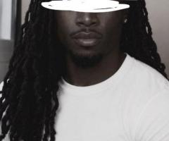 Beau Jeune Homme noir pour femme mature