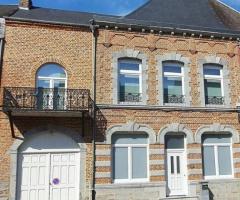 Maison de maître au centre de Fumay – Volumes exceptionnels et multiples possibilités