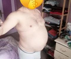 Homme mûr cherche jeune femme majeure ou femme enceinte