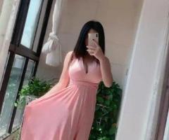 jolie masseuse asiatique à Antibes