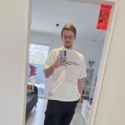 Simon 098