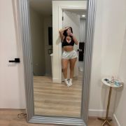 Disponible toujours bella