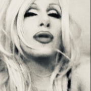 Tina Travestie